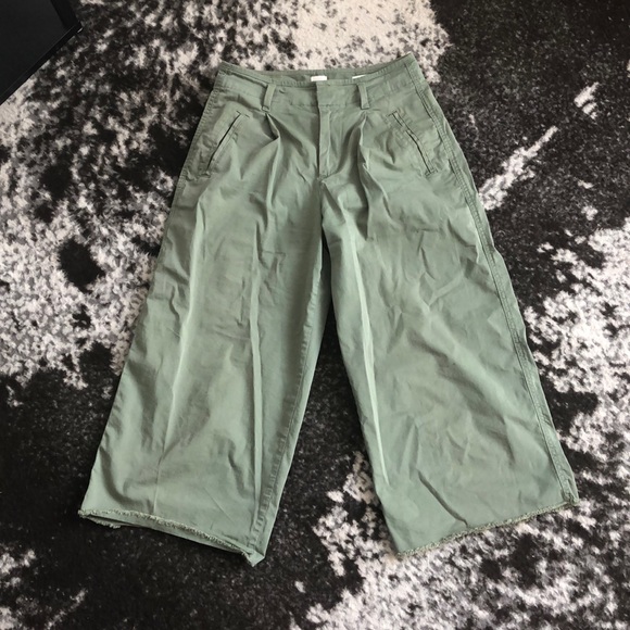 High-rise wide-leg cropped pants - Picture 2 of 4